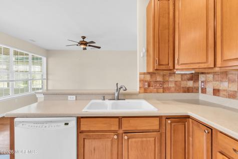 18 Hatteras Way Barnegat NJ 08005