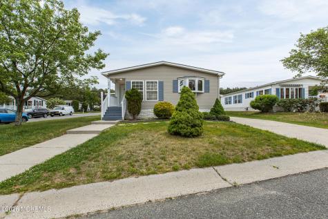 70 Pine Ridge Boulevard Whiting NJ 08759