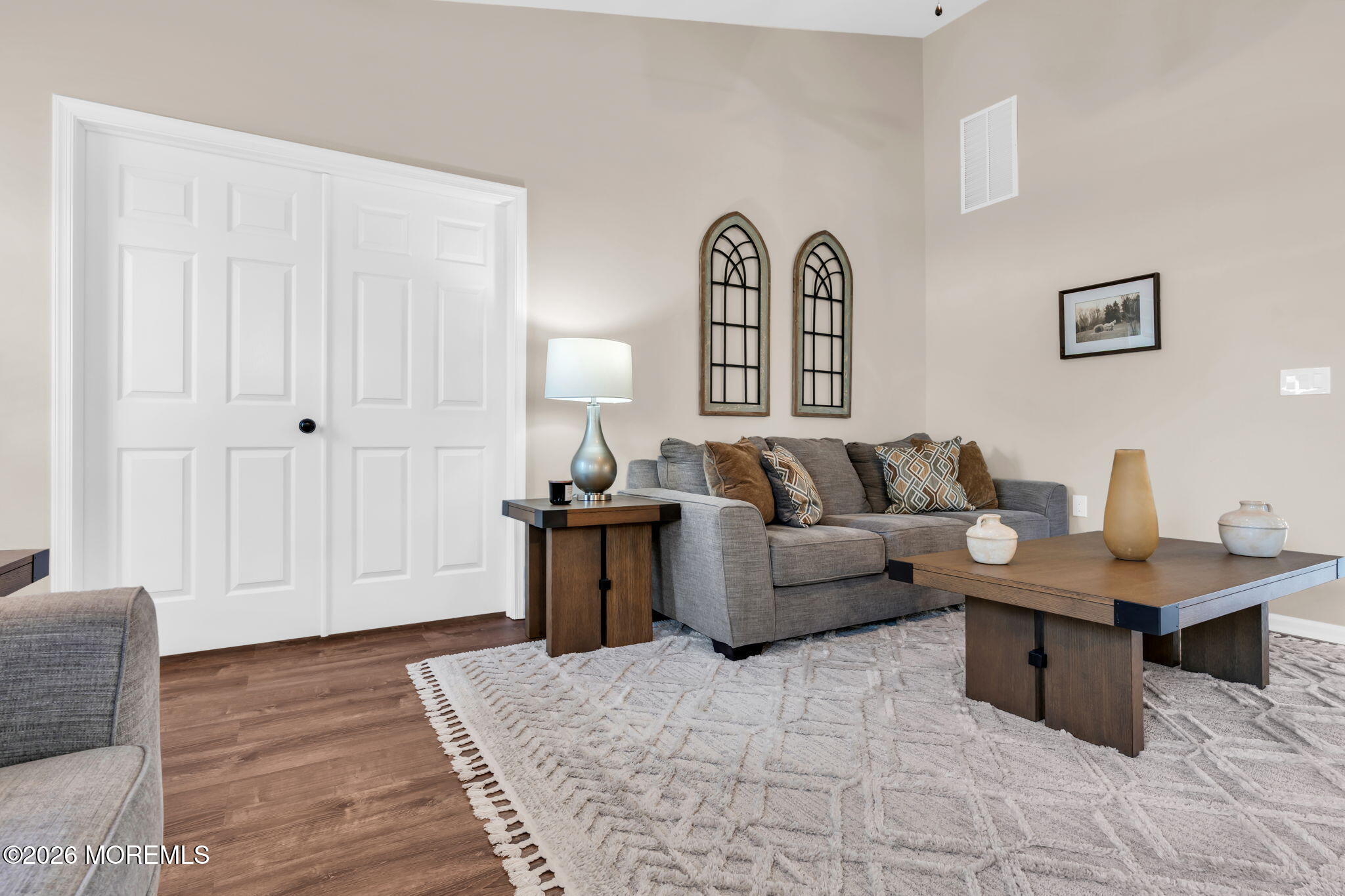 8 Grosunor Court Jackson NJ 08527
