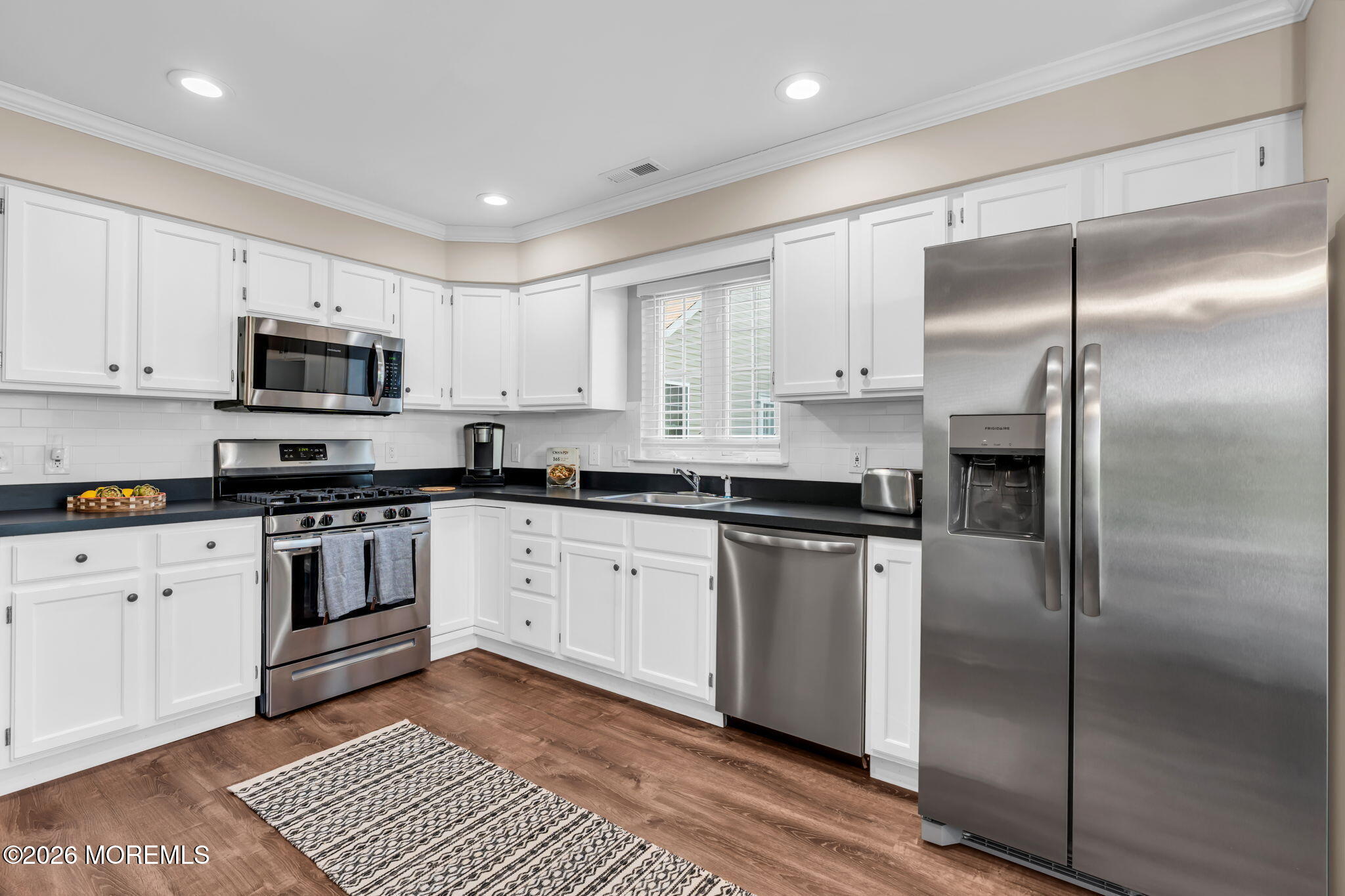 8 Grosunor Court Jackson NJ 08527