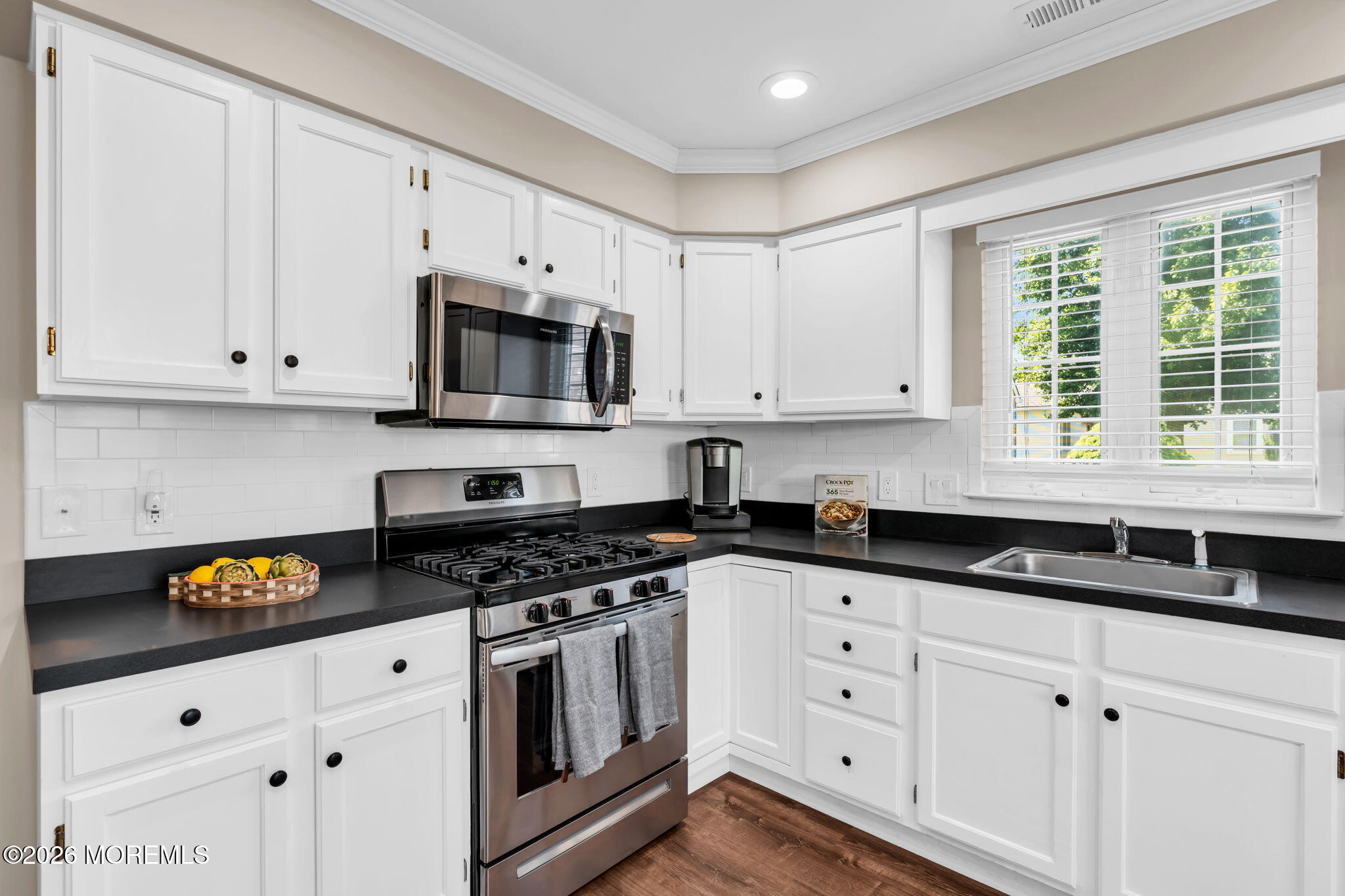 8 Grosunor Court Jackson NJ 08527