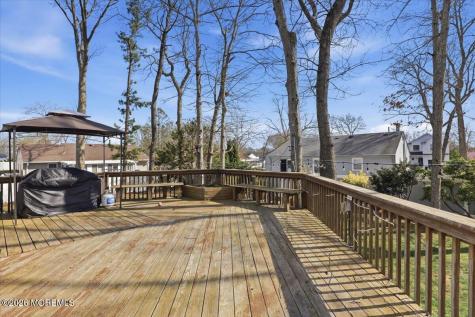 825 Center Street Forked River NJ 08731