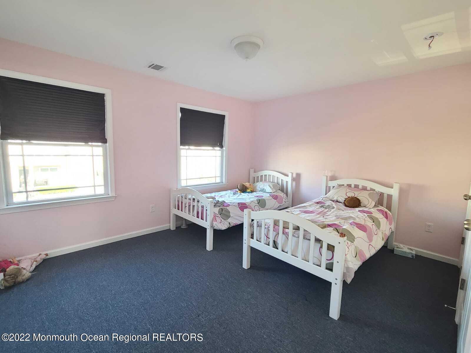 72 Bradhurst Avenue Lakewood NJ 08701