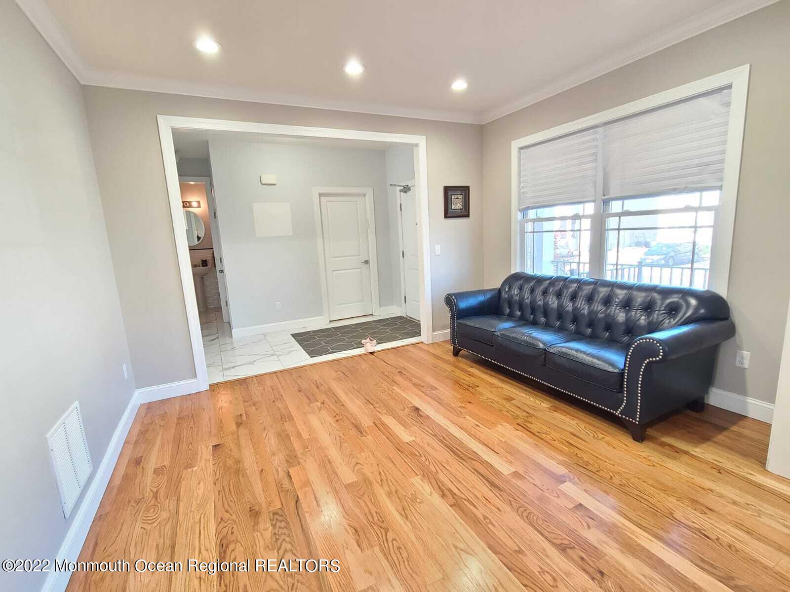 72 Bradhurst Avenue Lakewood NJ 08701