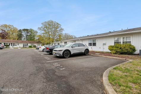 891B Inverness Court Lakewood NJ 08701