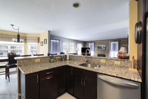 337 Leeward Road Manahawkin NJ 08050