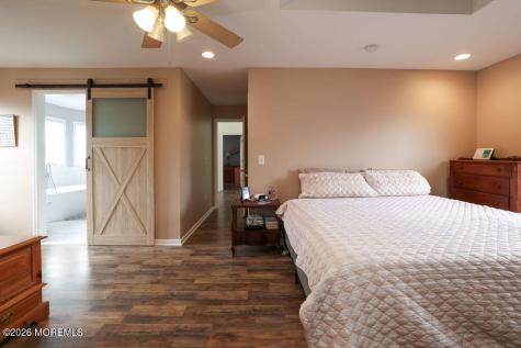 337 Leeward Road Manahawkin NJ 08050