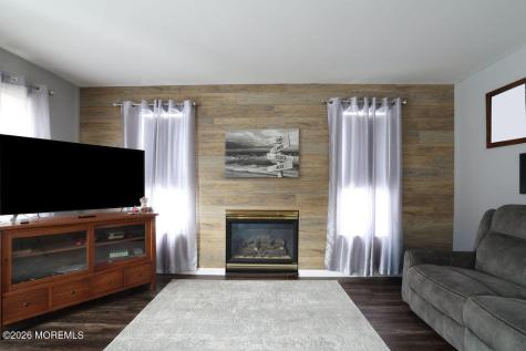 337 Leeward Road Manahawkin NJ 08050