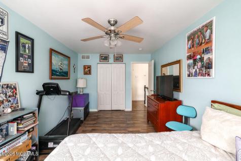 337 Leeward Road Manahawkin NJ 08050