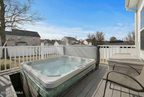 337 Leeward Road Manahawkin NJ 08050