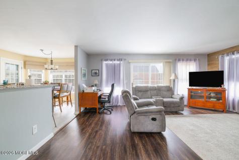337 Leeward Road Manahawkin NJ 08050