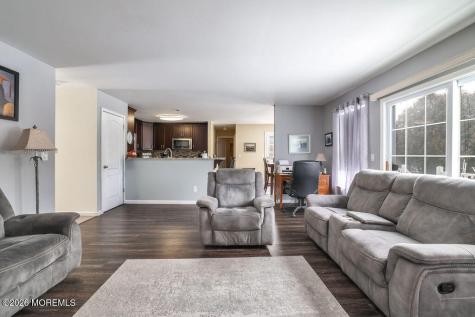 337 Leeward Road Manahawkin NJ 08050