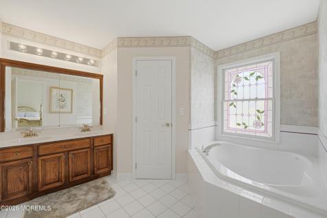 352 Chestnut Drive Manahawkin NJ 08050