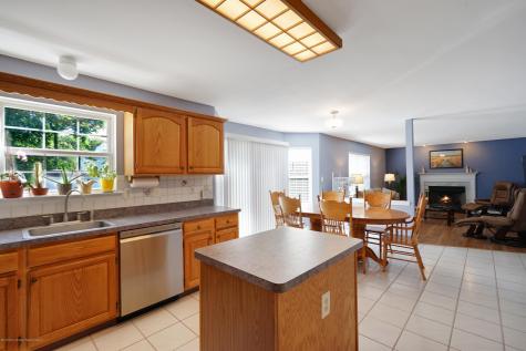 786 Applewood Court Jackson NJ 08527