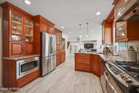 20 Colts Run Marlboro NJ 07746
