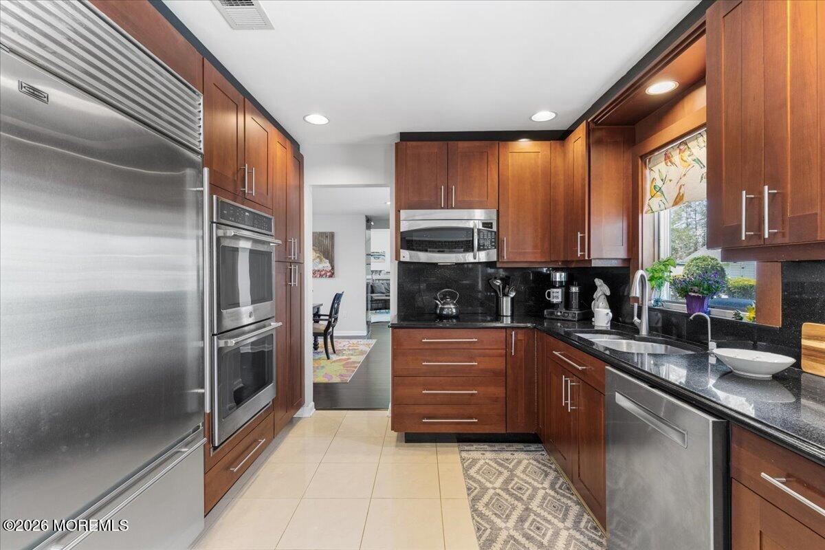 2 Dickson Road Marlboro NJ 07746