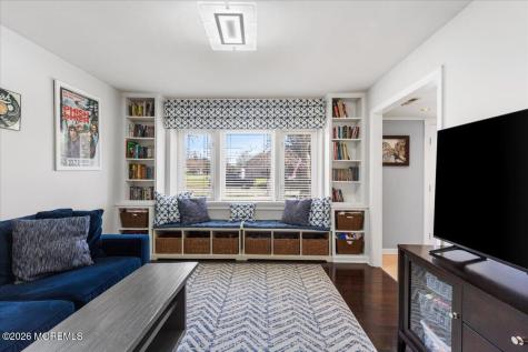 2 Dickson Road Marlboro NJ 07746