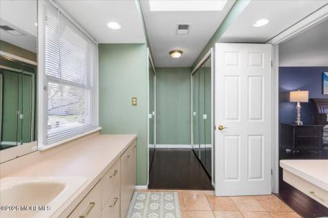 2 Dickson Road Marlboro NJ 07746