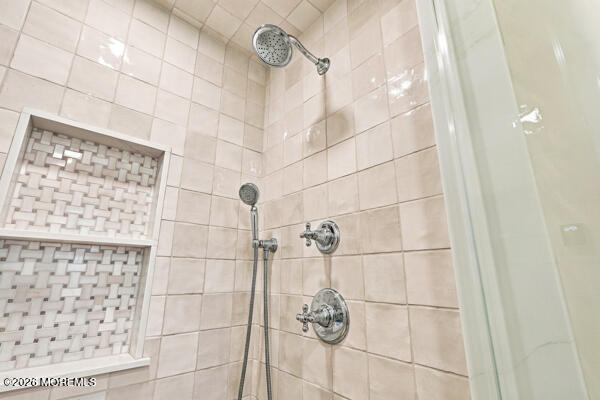 9 Buttonwood Drive Shrewsbury Boro NJ 07702