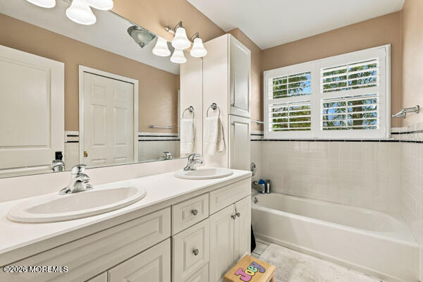 9 Buttonwood Drive Shrewsbury Boro NJ 07702
