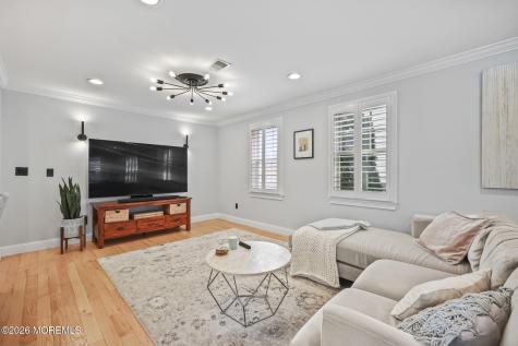 33 Memorial Parkway Atlantic Highlands NJ 07716