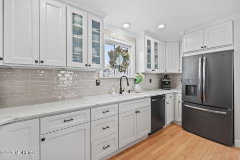 33 Memorial Parkway Atlantic Highlands NJ 07716