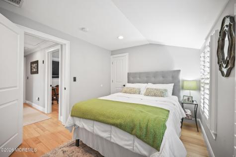 33 Memorial Parkway Atlantic Highlands NJ 07716