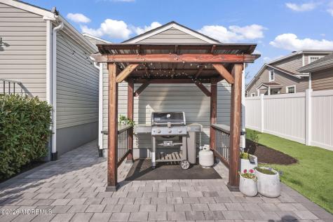 33 Memorial Parkway Atlantic Highlands NJ 07716