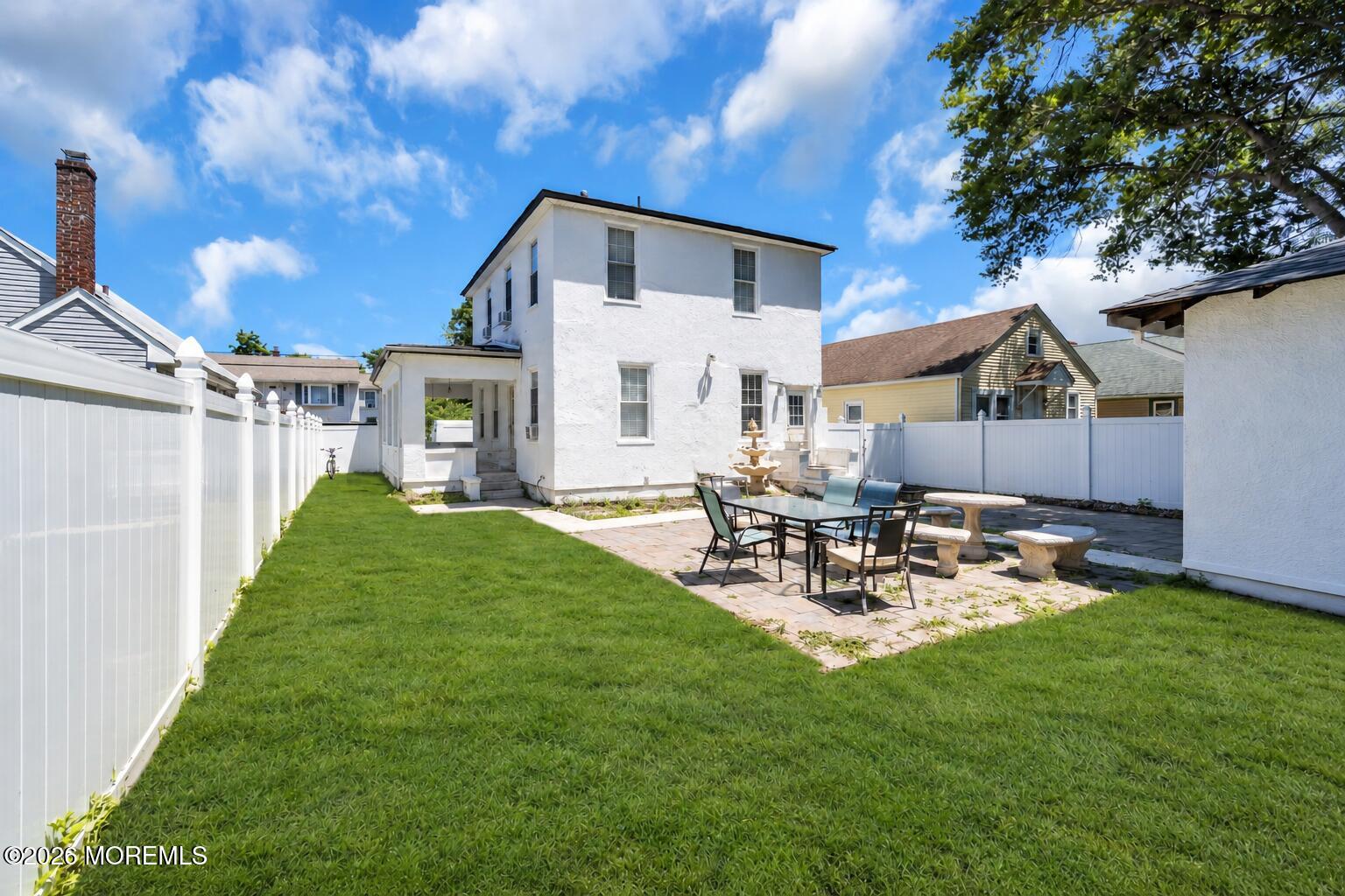 27 Oakwood Place Keansburg NJ 07734