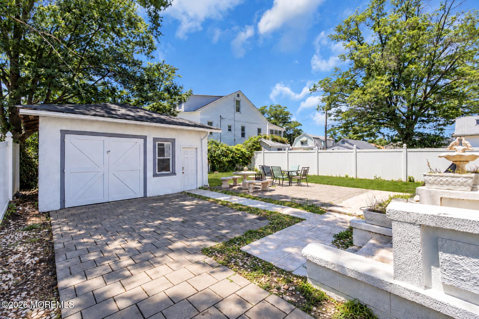 27 Oakwood Place Keansburg NJ 07734
