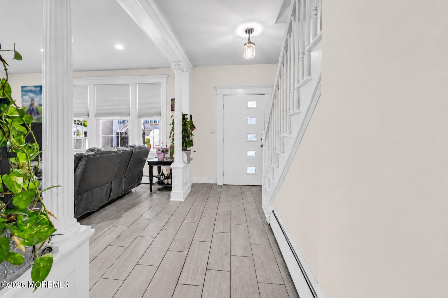27 Oakwood Place Keansburg NJ 07734