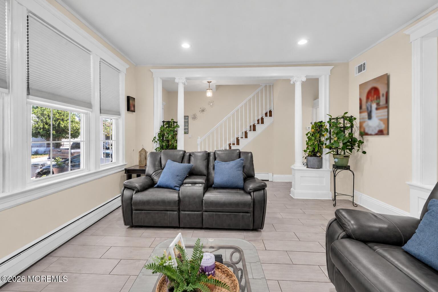 27 Oakwood Place Keansburg NJ 07734