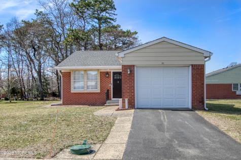 21 Hudson Parkway Whiting NJ 08759