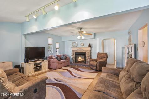 445 Seaman Avenue Beachwood NJ 08722