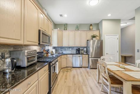 5 Summerfield Drive Lakewood NJ 08701