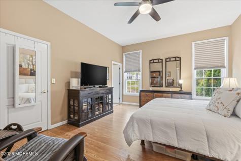 5 Summerfield Drive Lakewood NJ 08701