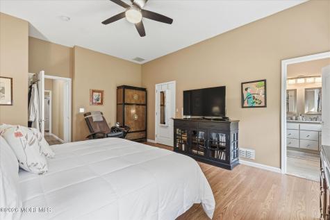 5 Summerfield Drive Lakewood NJ 08701