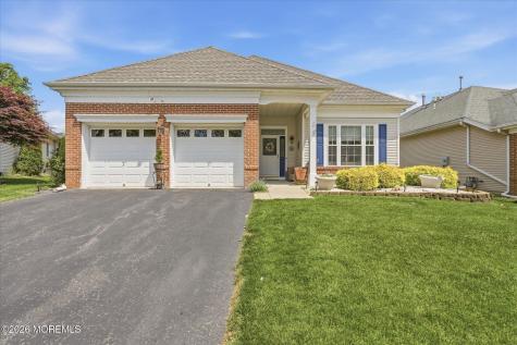 5 Summerfield Drive Lakewood NJ 08701