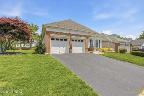 5 Summerfield Drive Lakewood NJ 08701