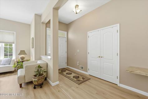 5 Summerfield Drive Lakewood NJ 08701
