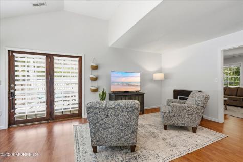 37 Spruce Circle S Barnegat NJ 08005