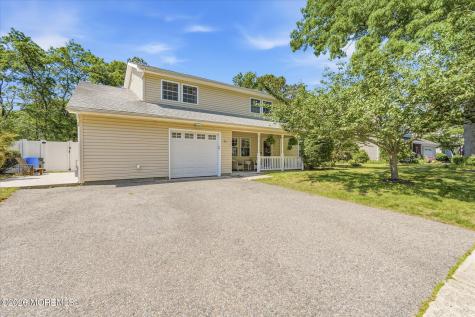 37 Spruce Circle S Barnegat NJ 08005