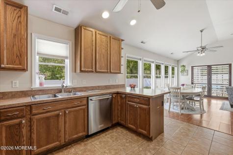 37 Spruce Circle S Barnegat NJ 08005