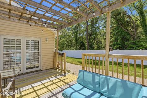 37 Spruce Circle S Barnegat NJ 08005