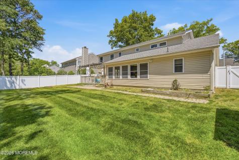 37 Spruce Circle S Barnegat NJ 08005