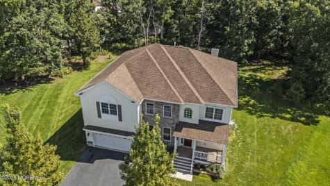 14 Angel Court Howell NJ 07731