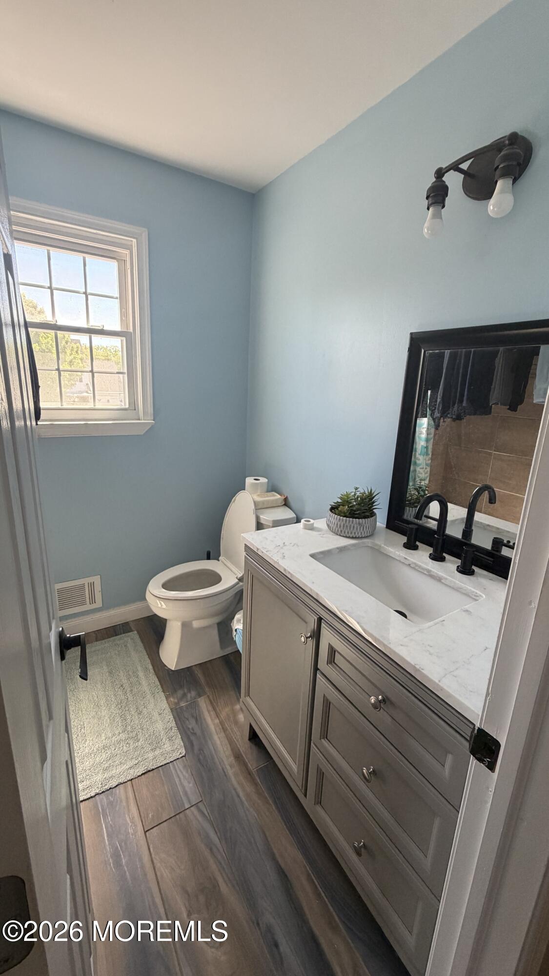 8 Bonnie Drive Middletown NJ 07748