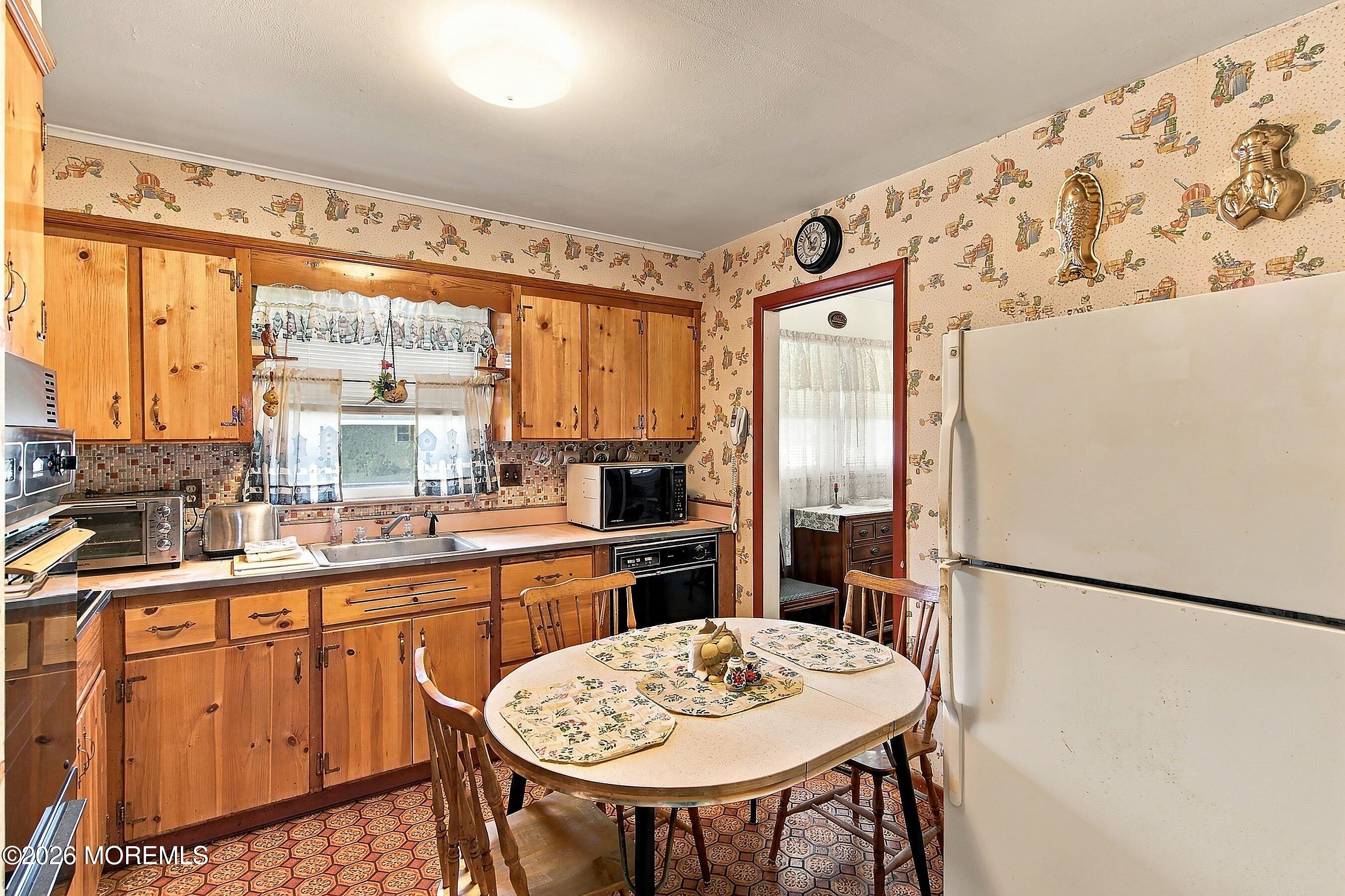10 Carol Court Somerset NJ 08873