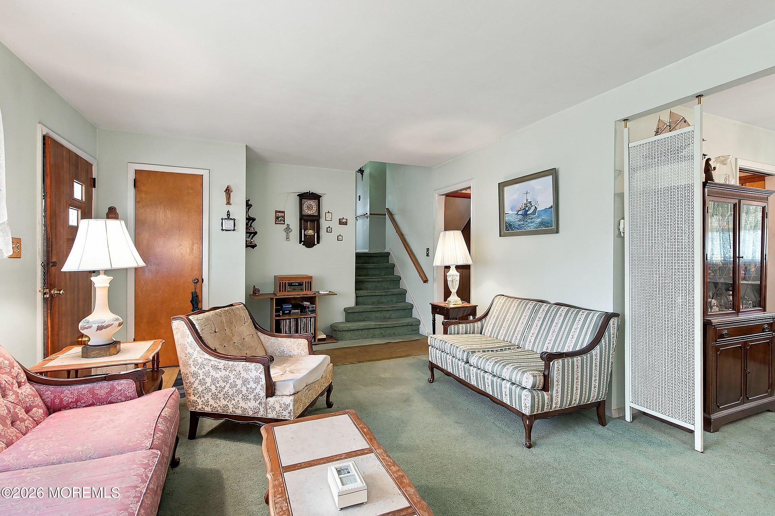 10 Carol Court Somerset NJ 08873