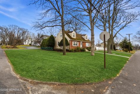 274 Michael Avenue Oakhurst NJ 07755